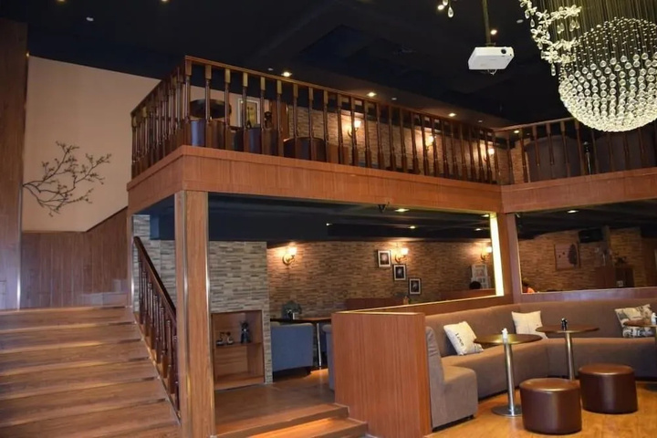 Hotel Interior 2 of 16