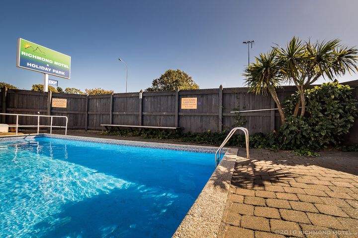 Pool 58 of 64