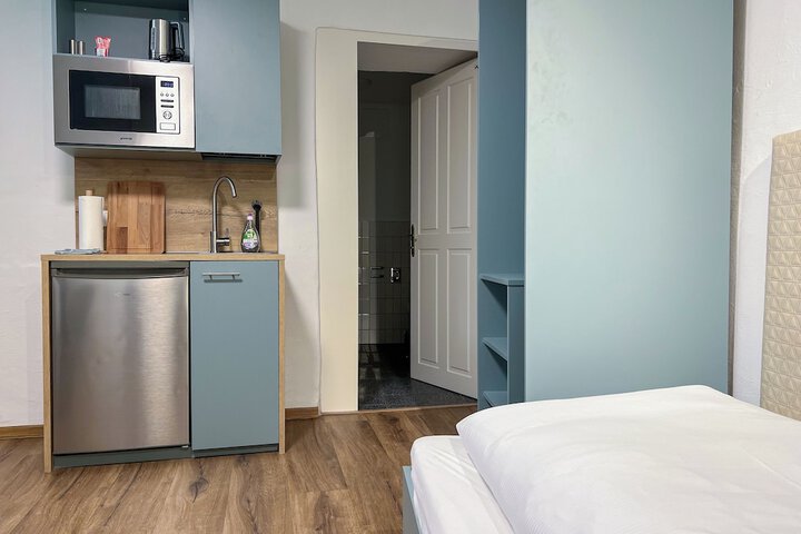 Room 9 of 46