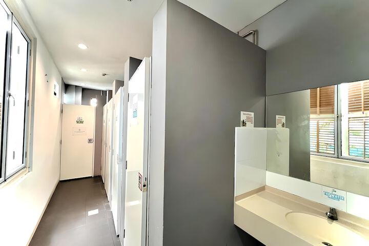 Room 16 of 22
