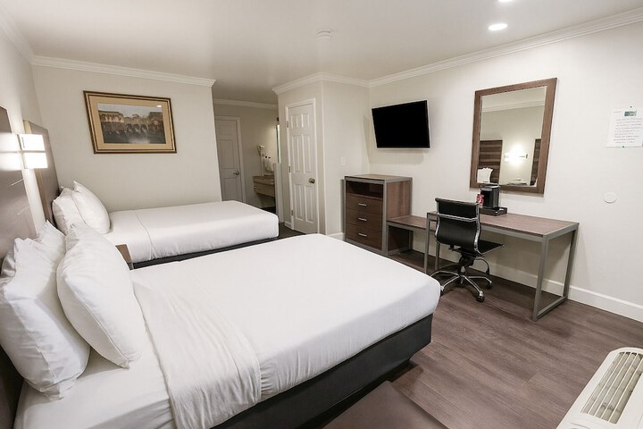 Room 31 of 60