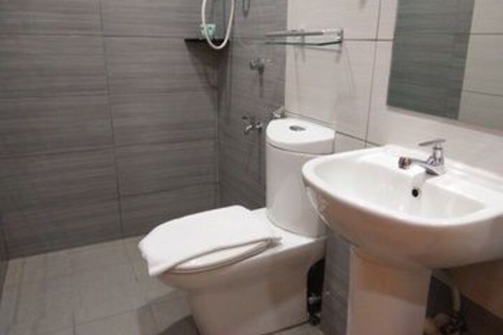 Room 8 of 47