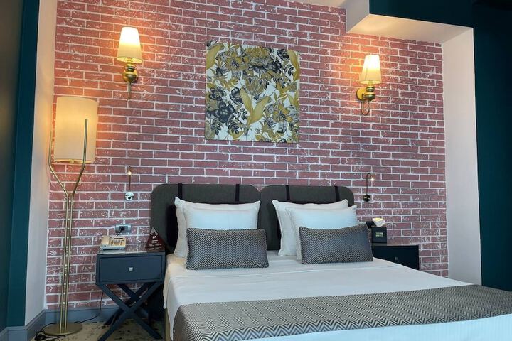 Room 26 of 75
