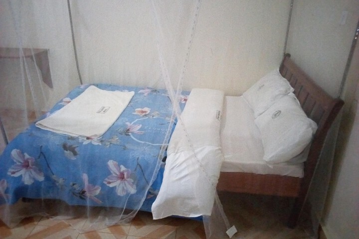 Room 9 of 22