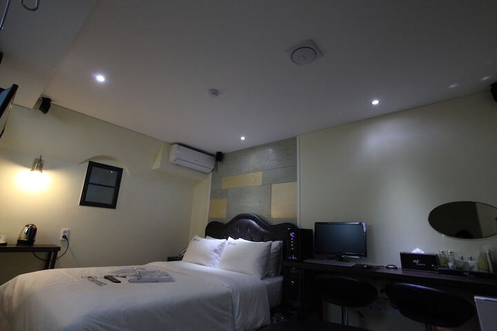 Suite Room