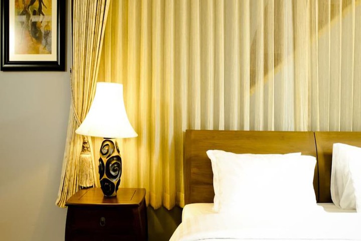 Room 19 of 119