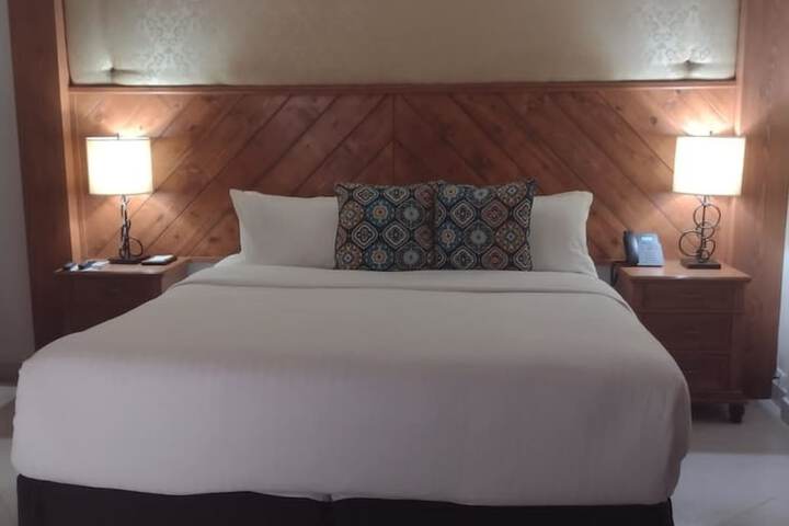 Room 12 of 146