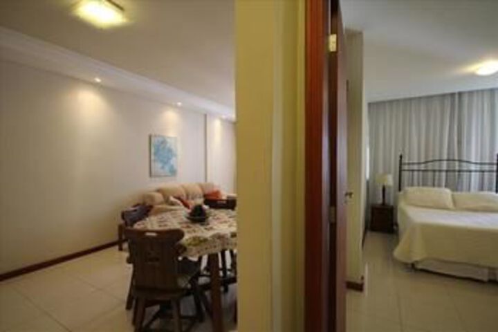 Room 27 of 32