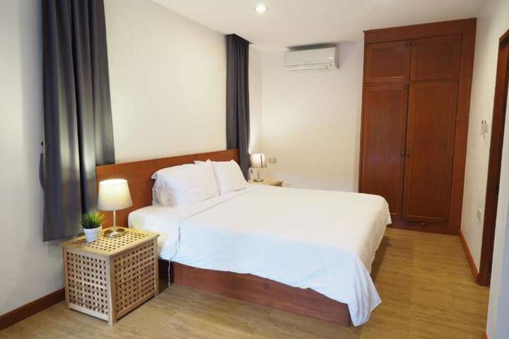 Room 10 of 89