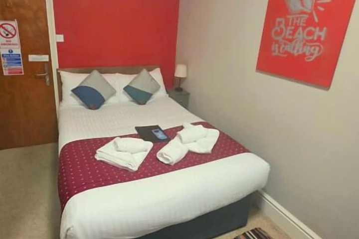 Room 26 of 43