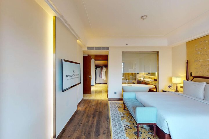 Room 43 of 191