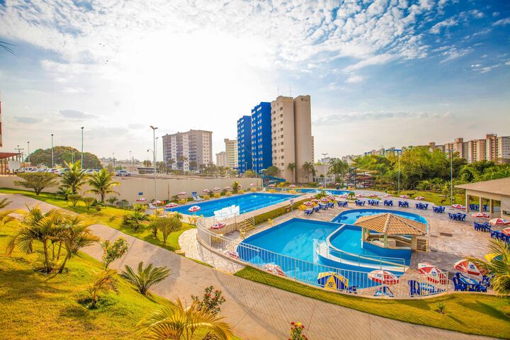 Hotel Pool