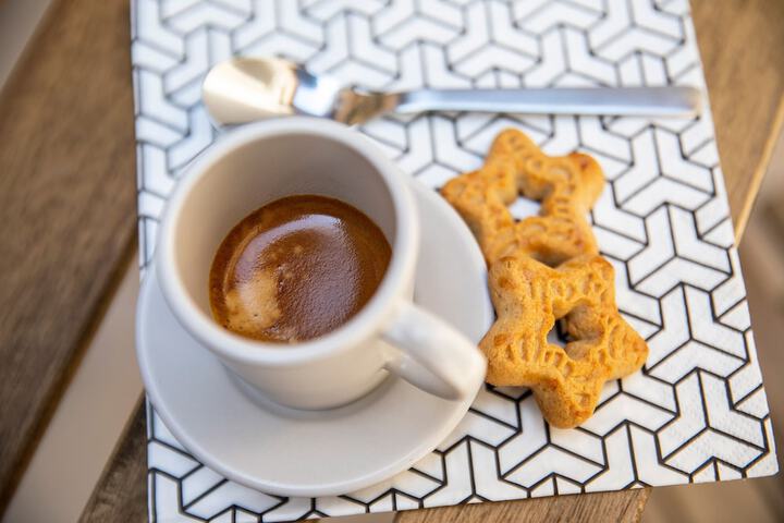 Breakfast/Coffee Service 26 of 36