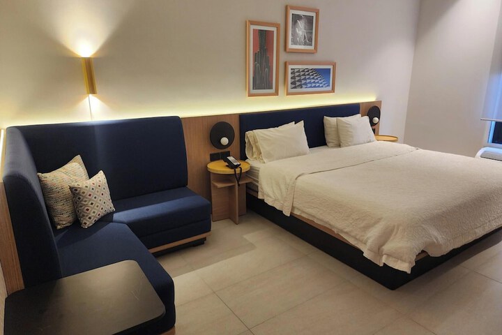 Room 38 of 129