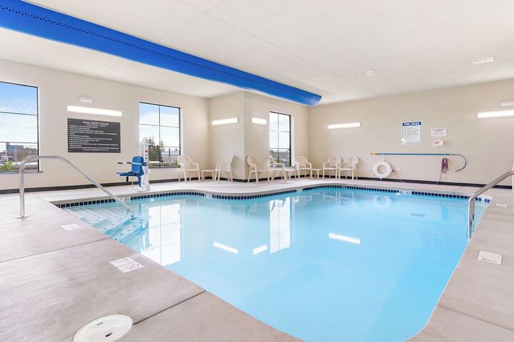 Pool 73 of 99