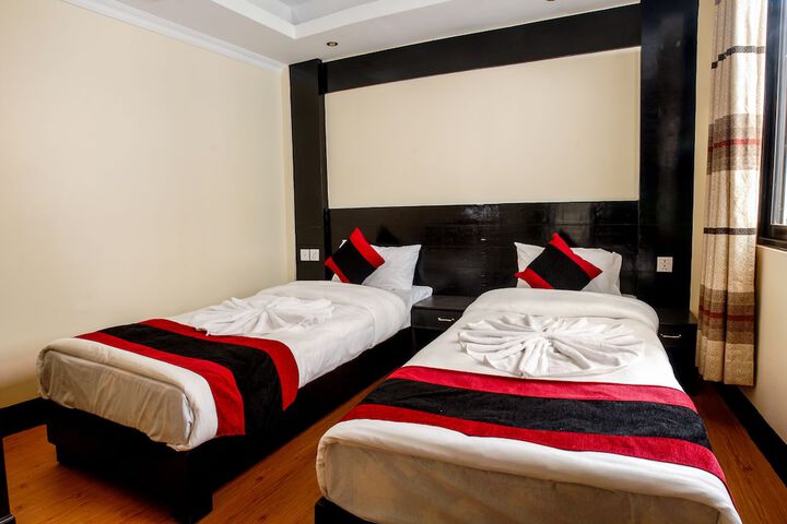 Room 12 of 61