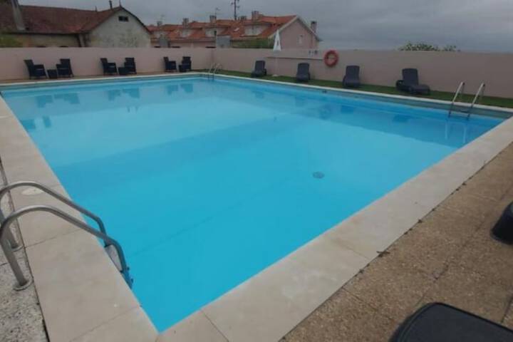 Pools & Facilities