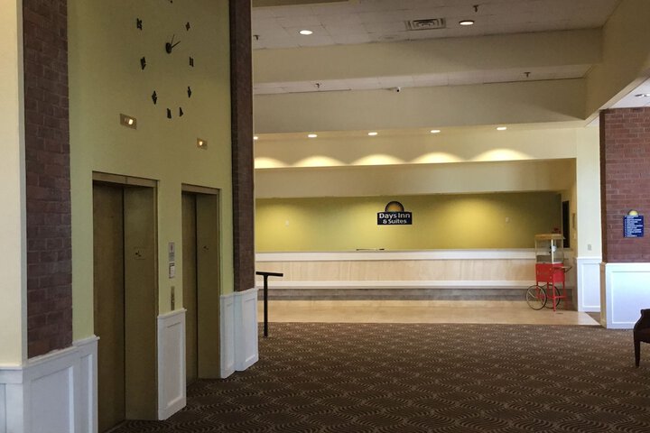 Hotel 4 of 53