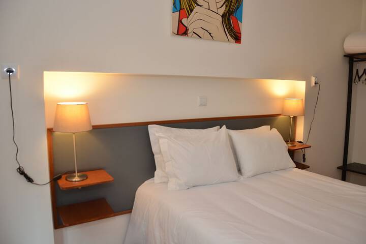 Room 13 of 37