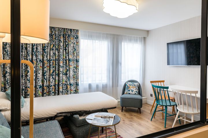Room 41 of 57