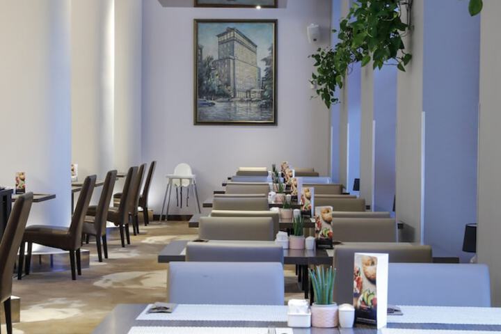Dining 101 of 160