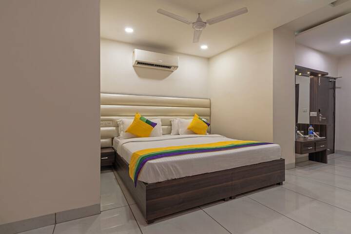 Room 14 of 32