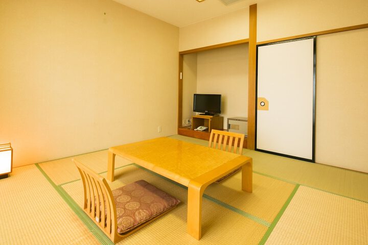 Room 10 of 71