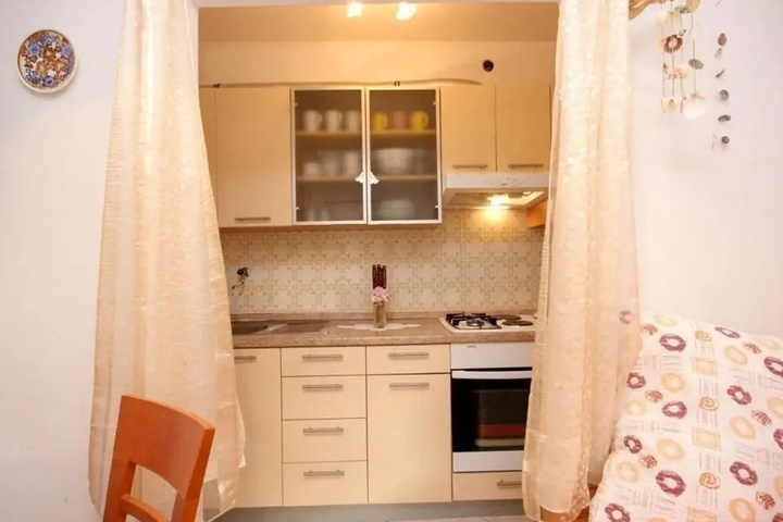 Room 3 of 18