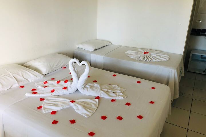 Room 4 of 18
