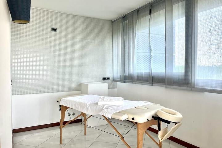 Massage in accommodation