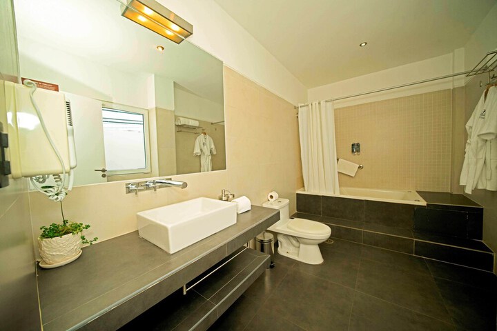 Room 125 of 146