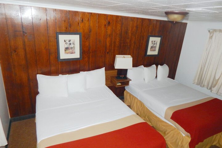 Room 5 of 6