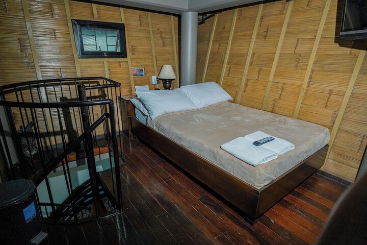 Room 28 of 72
