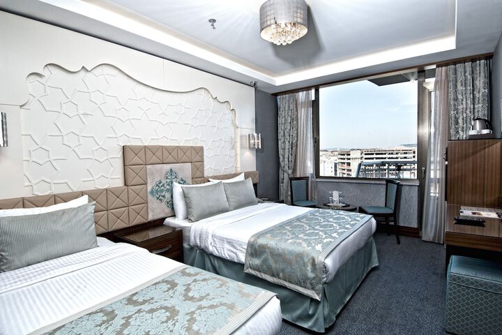 Room 9 of 110