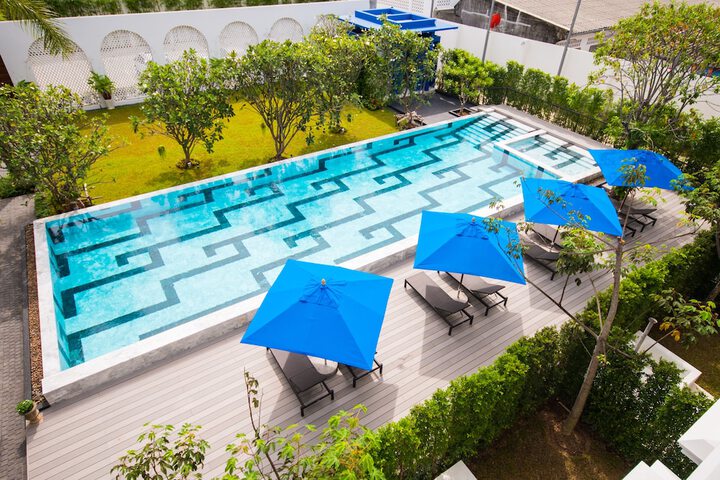 Pool 61 of 144