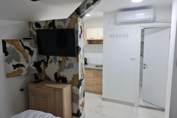 Room 4 of 21