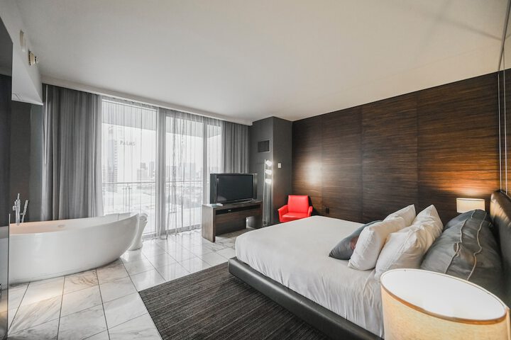 Room 16 of 484