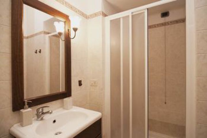 Room 3 of 15