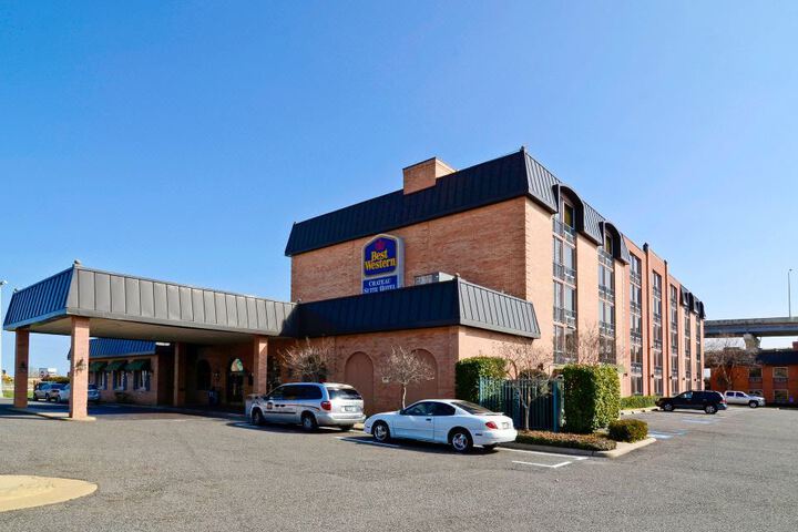 Photo of Best Western Chateau Suite Hotel