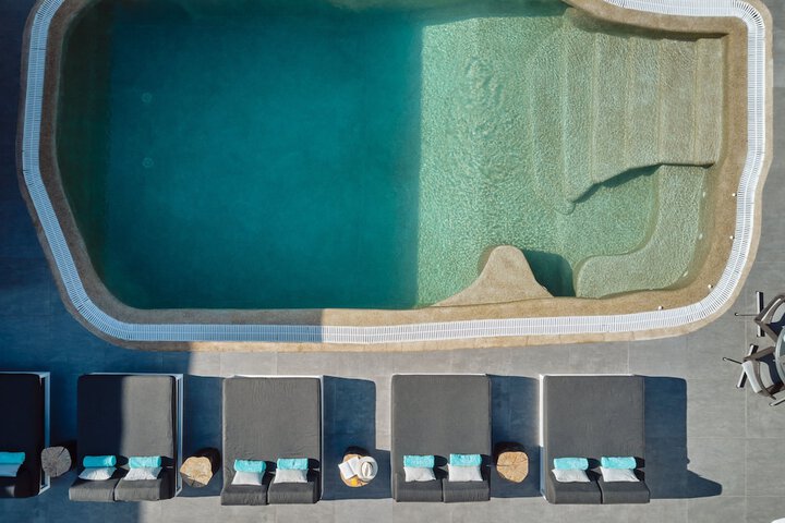 Pool 105 of 224