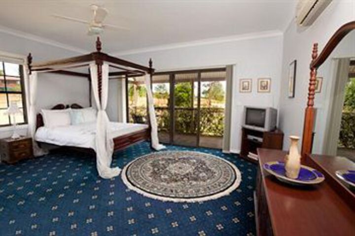 Room 14 of 38