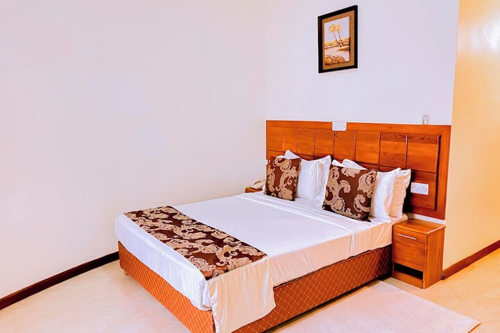 Room 4 of 35