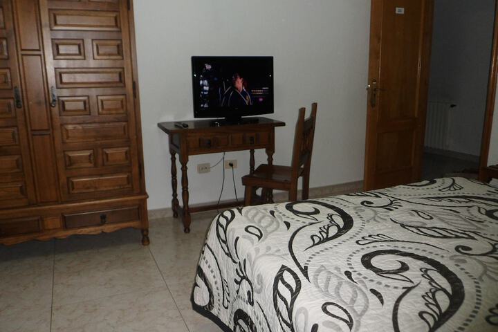 Room 4 of 66
