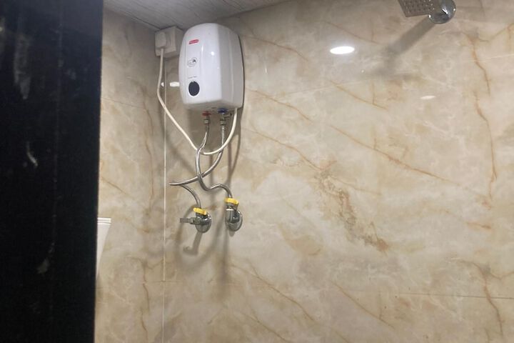 Room 7 of 15