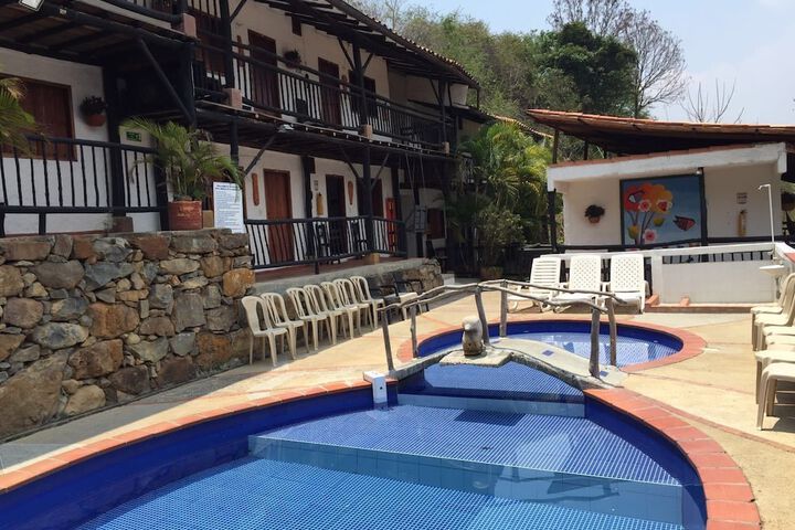 Pool 56 of 100