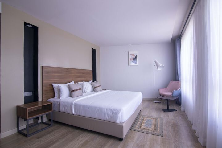 Room 6 of 29