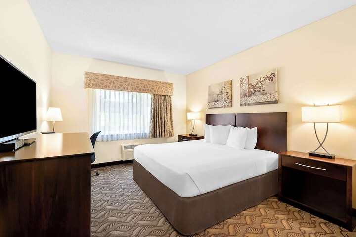 Room 13 of 31