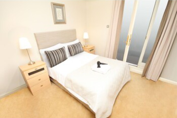 Room 33 of 34