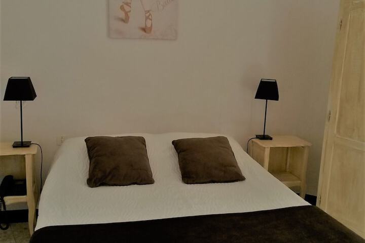 Room 3 of 19