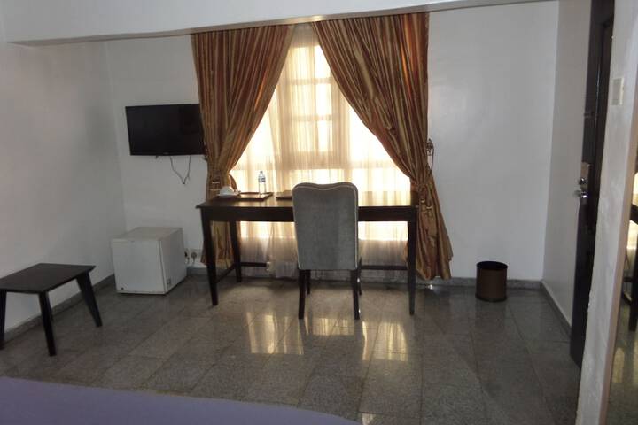 Room 6 of 20